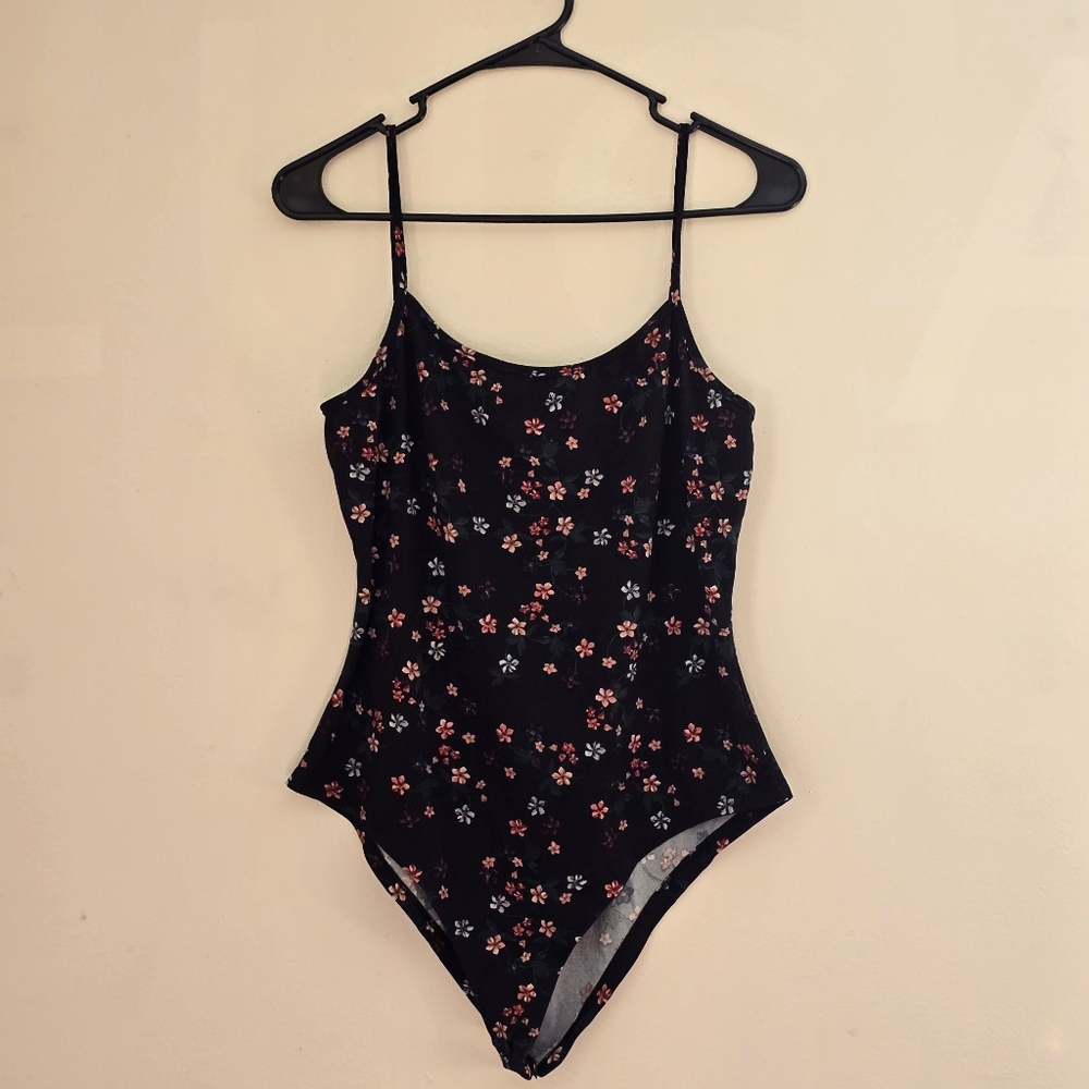 Lovely Bubbly Women's XL Floral Bodysuit